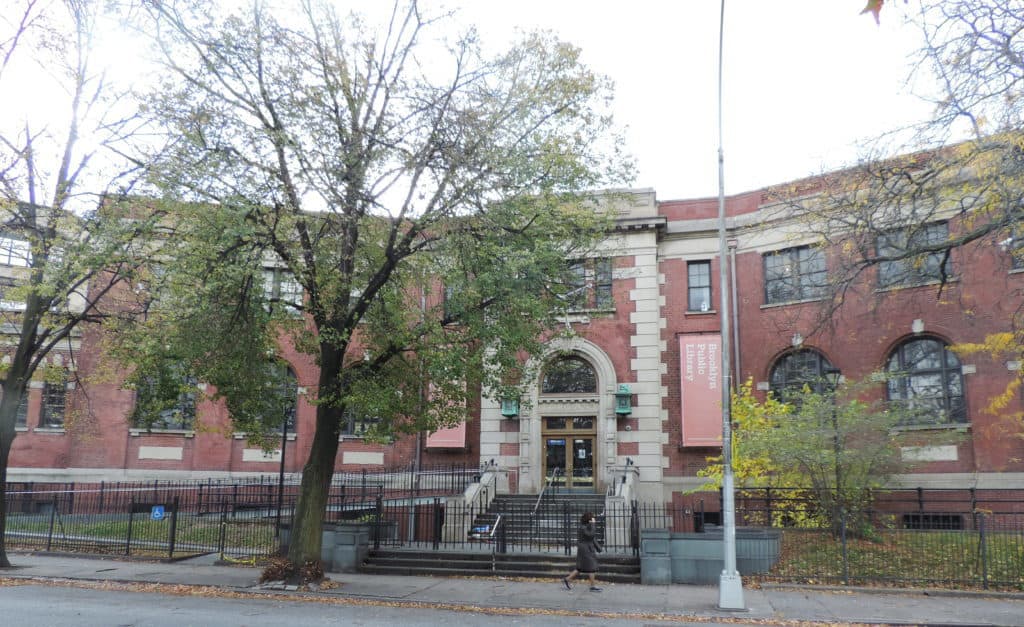 Top 10 Reasons to Move to Williamsburg Metropolis Moving