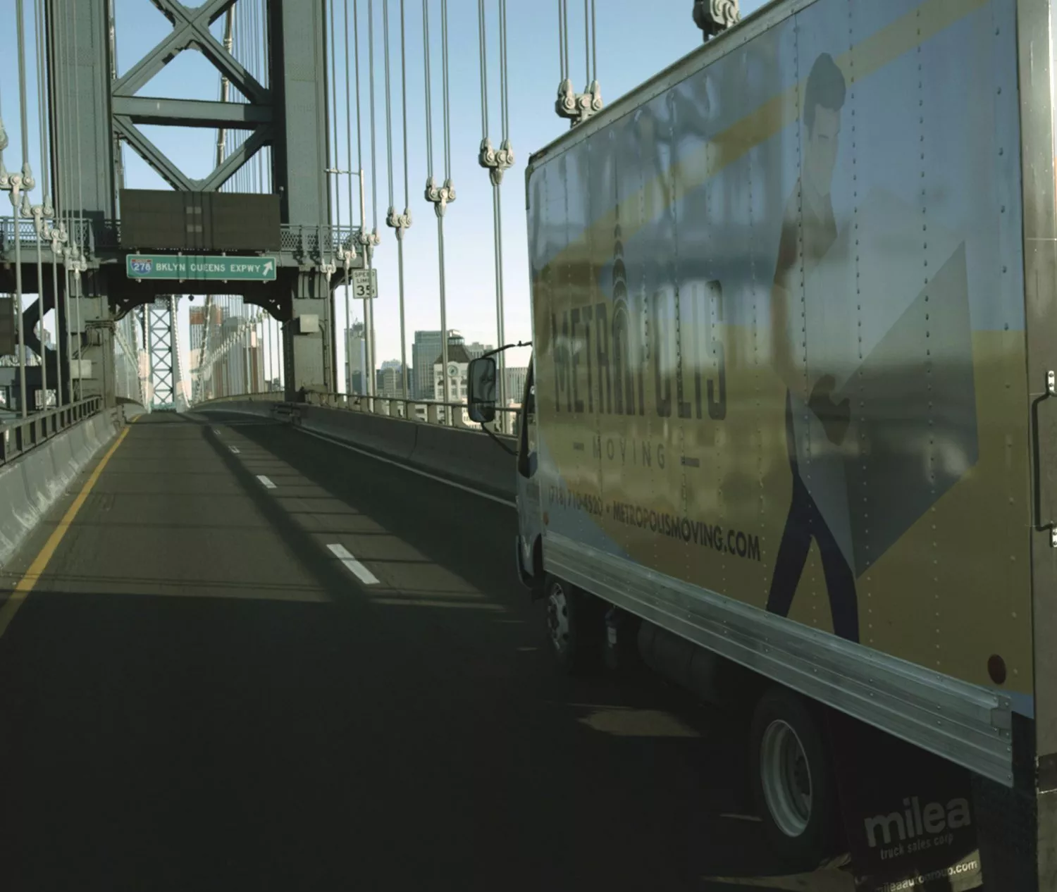 NYC moving truck Manhattan bridge